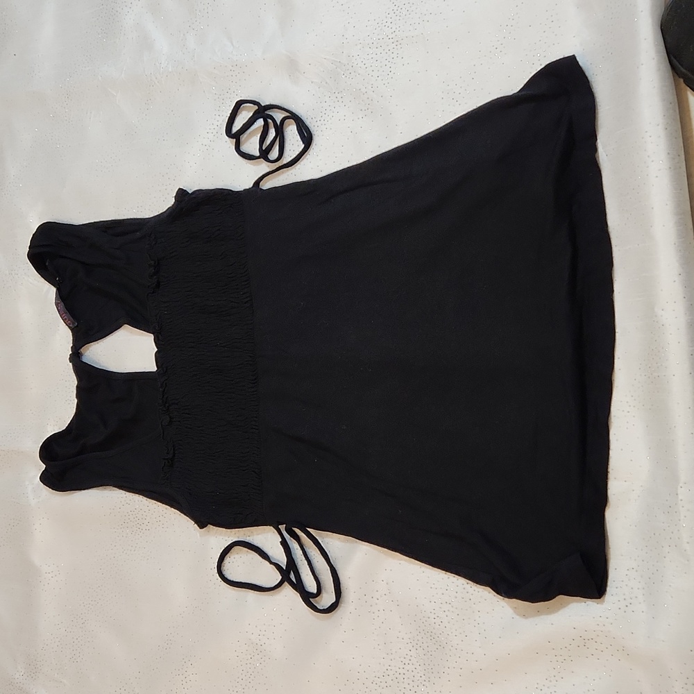 Guess  Black top size m